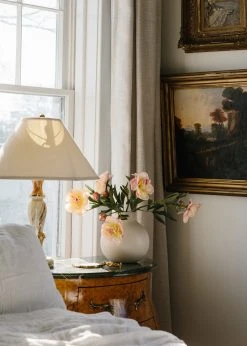 Front Page -Afloral Sales Store PeoniesinCreamVase 22f11834 734a 4924 8925 9bf9866d9bda