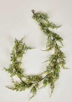 Artificial Juniper And Berry Christmas Garland - 48"